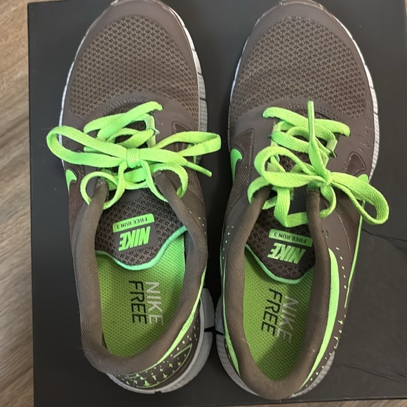 Nike free run 3 sneakers grey/lime green size 7.5 - Picture 2 of 5